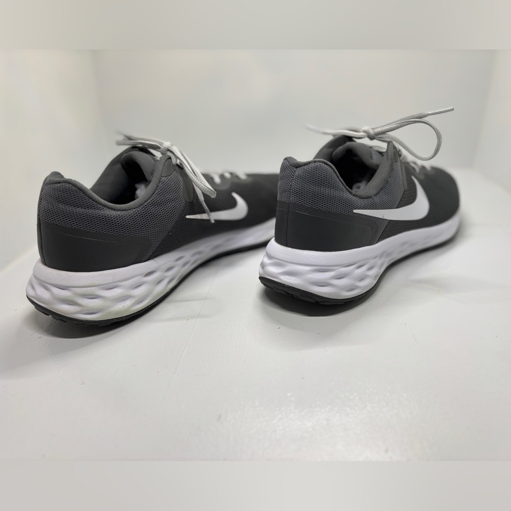 Nike Men's Revolution 6 running shoes in Iron Grey/White size 11.5w - Picture 5 of 9